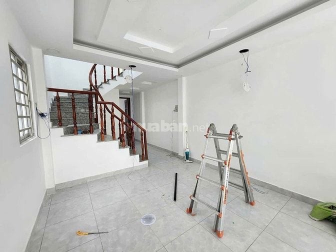 BÁN NHÀ MẶT TIỀN ĐƯỜNG TÂN THỚI NHÌ 2, HÓC MÔN.