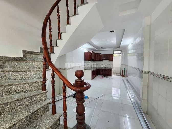 BÁN NHÀ MẶT TIỀN ĐƯỜNG TÂN THỚI NHÌ 2, HÓC MÔN.