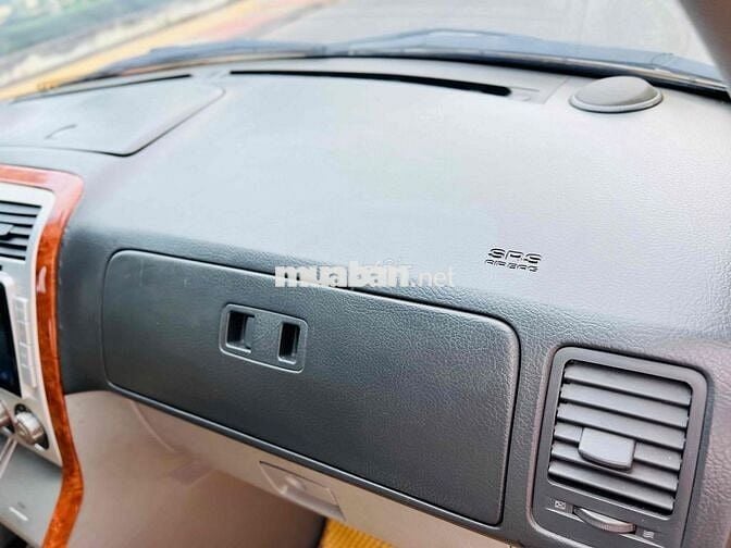 Kia Carnival Số Tự Động Đời 2009