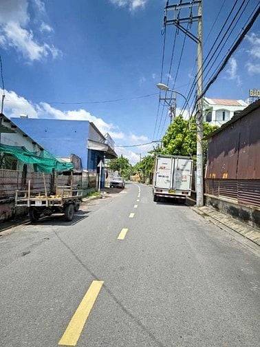 BÁN NHÀ MẶT TIỀN ĐƯỜNG TÂN THỚI NHÌ 2, HÓC MÔN.