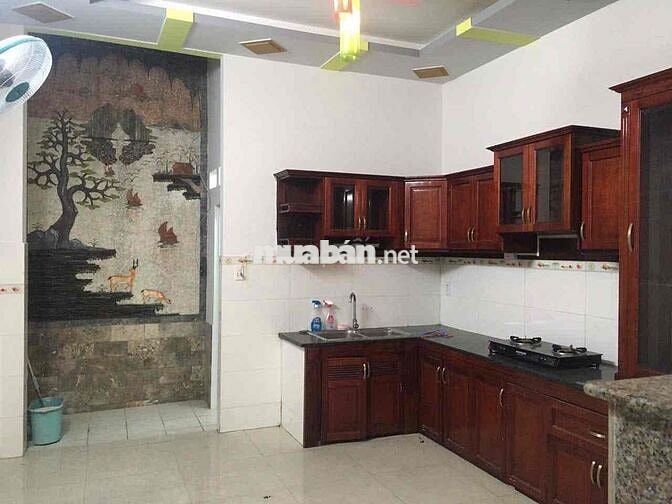 CHO THUÊ NHÀ MỚI ĐÚC 3 lầu có máy lạnh