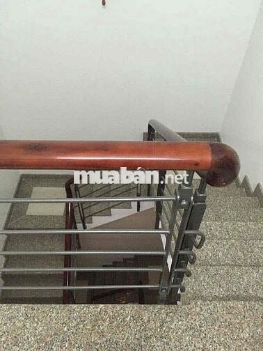 CHO THUÊ NHÀ MỚI ĐÚC 3 lầu có máy lạnh