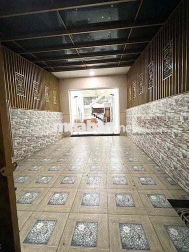 Cho thuê nhà lầu nguyên căn 100m2 có:  3pn nằm sau Big C - Đông Hoà