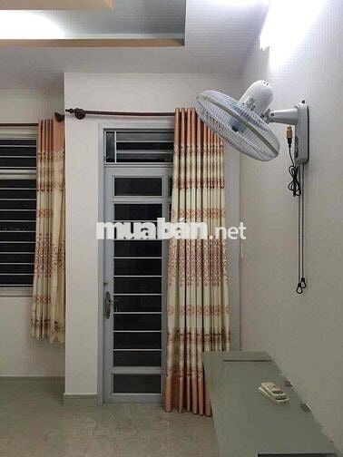 CHO THUÊ NHÀ MỚI ĐÚC 3 lầu có máy lạnh