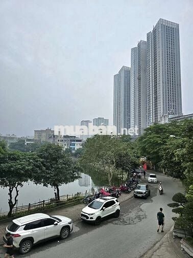 LK Ở - LÔ GÓC - VĂN QUÁN - PHÂN LÔ VỈA HÈ - KINH DOANH - 105m²- MT 21m