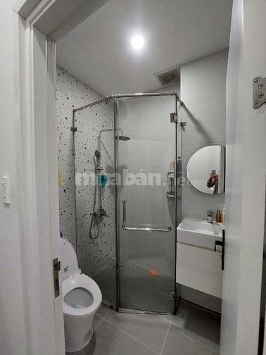 Bán nhà đẹp ngay trung tâm Quận 10 - khu sầm uất