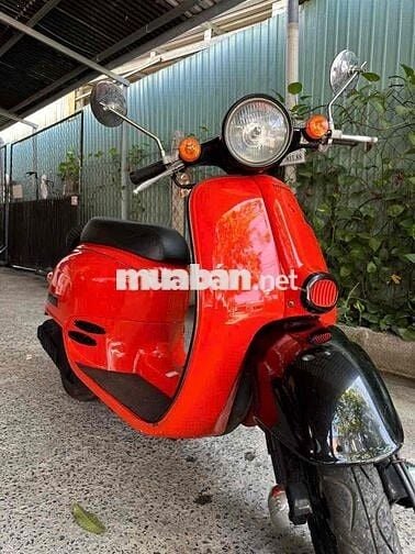Honda Giorno màu Đỏ
