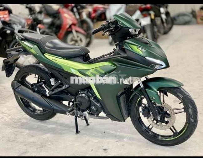 Thanh lý xe exciter 155 đang cầm đồ muốn bán