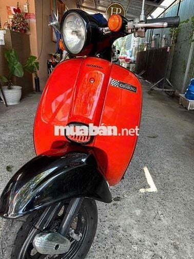 Honda Giorno màu Đỏ