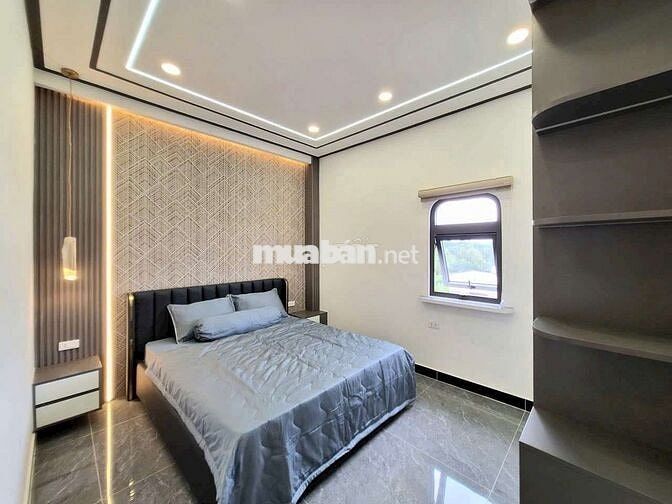 Nhà mới xây khu ngã tư ga, quận 12. Nhà 3 lầu +sthượng. Dt: 4×13,5m