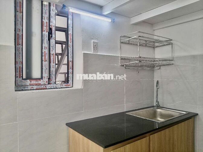 CHO THUÊ PHÒNG GÁC 30M2 NGAY ĐẠI HỌC NGÂN HÀNG - SƯ PHẠM KỸ THUẬT