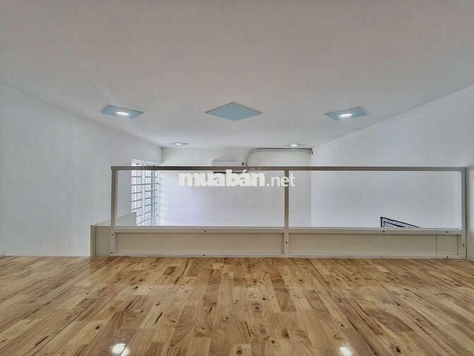 CHO THUÊ PHÒNG GÁC 30M2 NGAY ĐẠI HỌC NGÂN HÀNG - SƯ PHẠM KỸ THUẬT