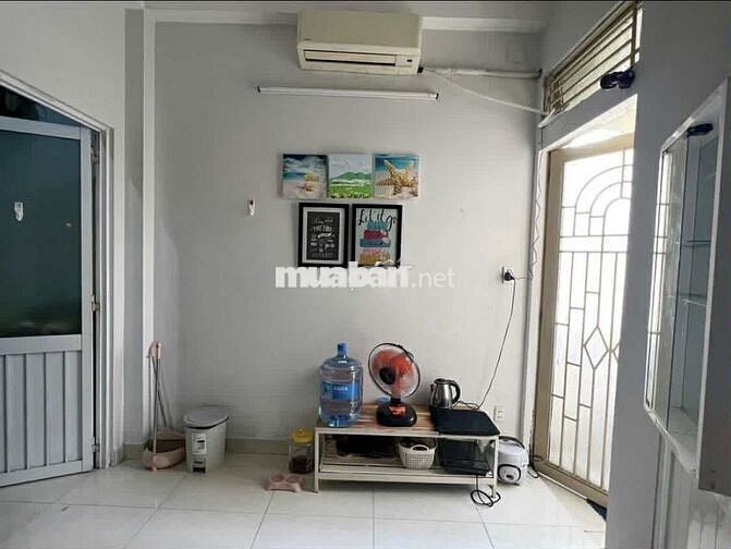 Phòng trọ giá rẻ có gác, máy lạnh, ban công, nvs riêng, k chung chủ