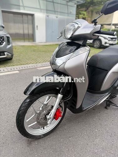 Honda SH Mode 125cc Bạc