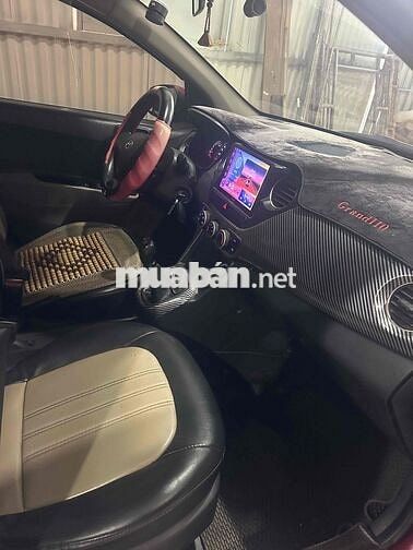 Cần Bán Hyundai i10 2015 nhập ấn