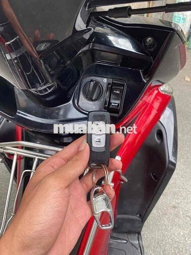 Honda Air Blade Fi Đỏ đen biển số thành phố