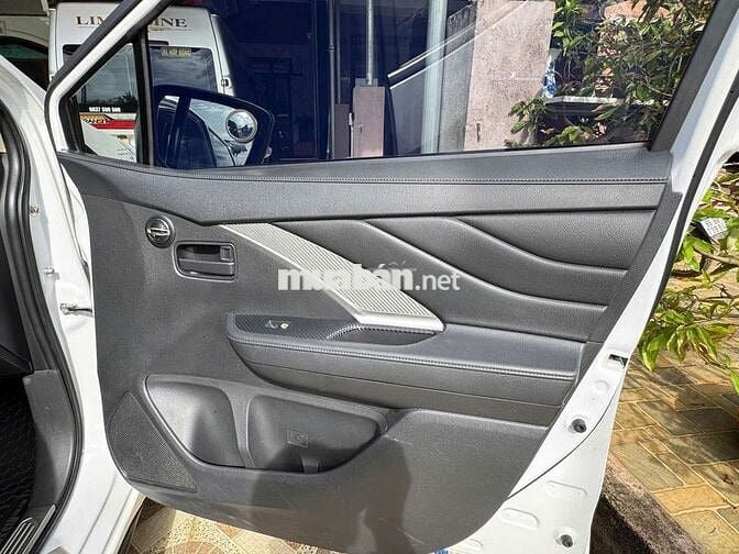 Xpander MT 2021 giá 400 triệu ***