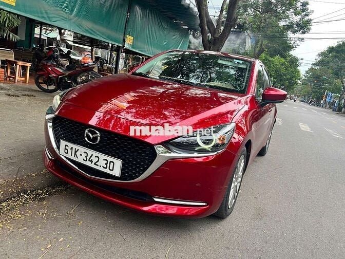 Mazda 2 Premium màu Đỏ