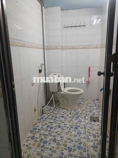 Cho thuê nhà nguyên căn gần chợ liên ấp 2-6