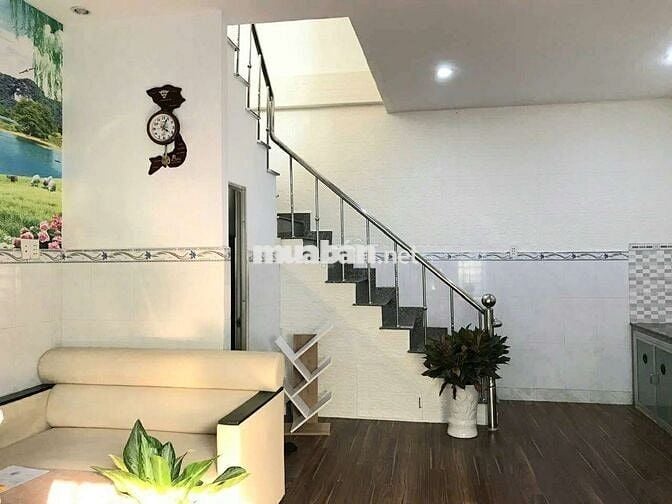 NHÀ HXH 3 TẦNG NGANG 5M 3 PN  ĐG 11 LINH XUÂN THỦ ĐỨC CHỈ 1.85 T.Ỷ TL