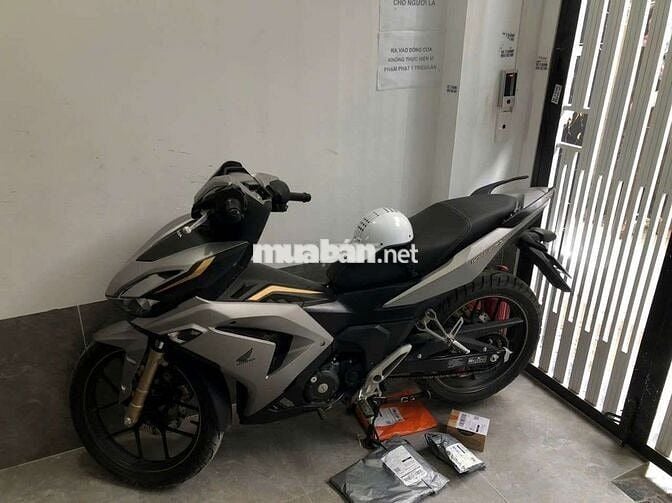 Honda Winner X ABS V4 Phiên bản đặc biệt màu Bạc