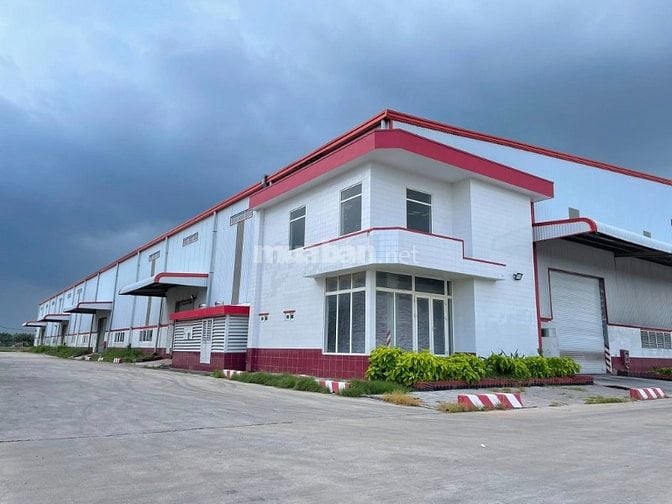 Cho thuê xưởng 3.000m2 mới xây , trần cao 7.5m , ngoài  KCN Hiệp Phước