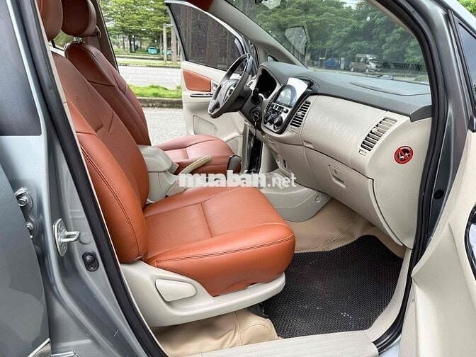 Toyota Innova 2013 2.0G - 170000 km