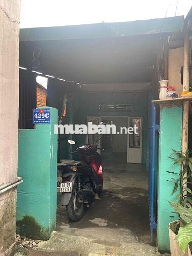 nhà khu dân cư p Dĩ An,tp HCM nhà cấp 4 đường dt 743c