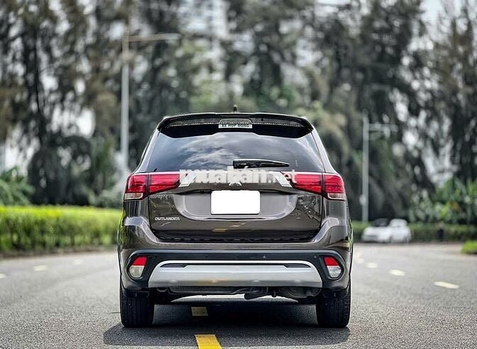 Outlander 2020 zin chính chủ