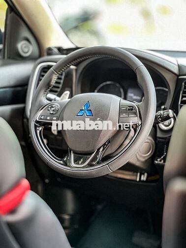 Outlander 2020 zin chính chủ