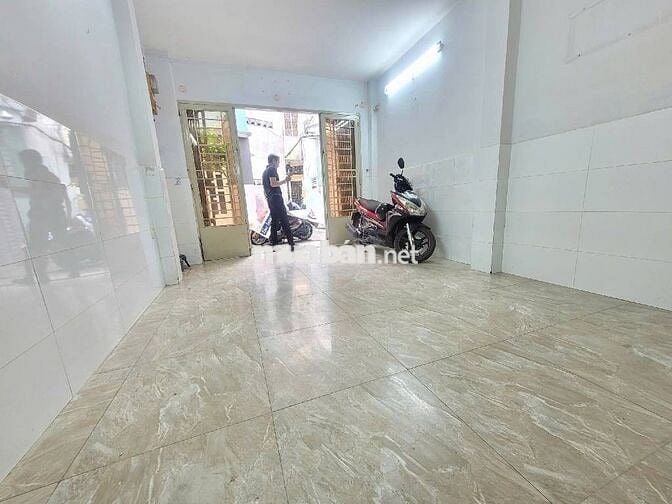 BÁN GẤP NHÀ LÊ QUANG ĐỊNH - 32m2 - 4 TẦNG BTCT - HẺM 3M - CHỈ 4.x TỶ