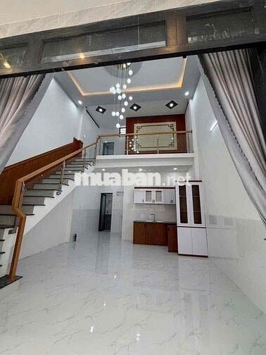 nhà đẹp chính chủ bán tặng nội thất