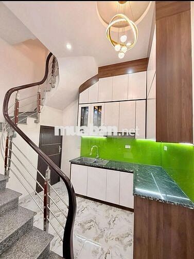 Hiếm! Hơn 7 tỷ Tam Trinh, Hoàng Mai 34m2, 5 tầng, MT 4m, 30m ô tô