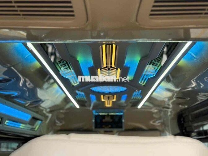 TRAINSIT 2017 VIP 10ghế  SIÊU LƯỚT 2 VẠN RẤT MỚI