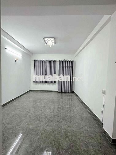 NHÀ 2 PHÒNG HẺM XE HƠI BÌNH TIÊN