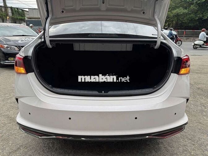 Hyundai Accent 2021 STD 1.4AT,màu trắng,69.000 km