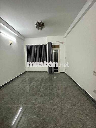 NHÀ 2 PHÒNG HẺM XE HƠI BÌNH TIÊN