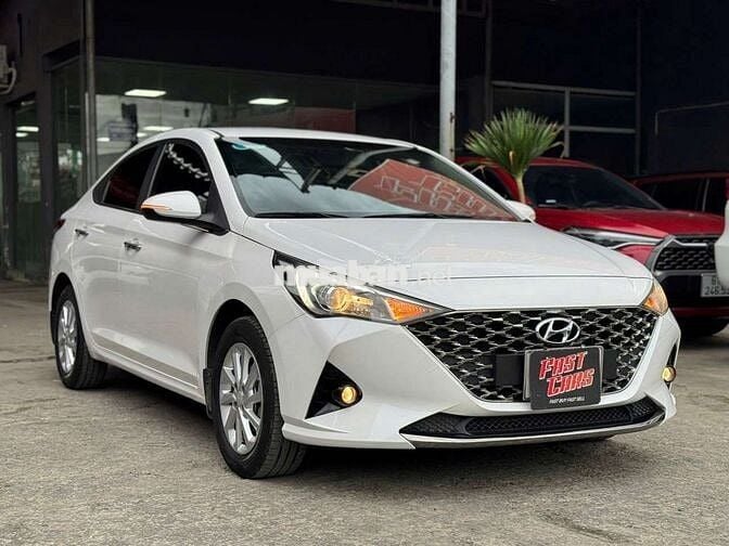 Hyundai Accent 2021 STD 1.4AT,màu trắng,69.000 km