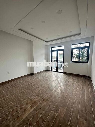 NHÀ 5 PHÒNG MỚI 100% HẺM XE TẢI LÝ CHIÊU HOÀNG