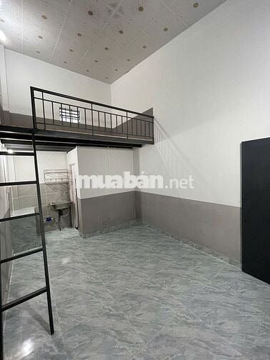 Phòng mới vừa xây xong, Cách Gigamall 500m, ngay đường Phạm Văn Đồng.