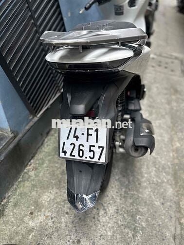 Mình cần bán xe SH 125i năm 2023