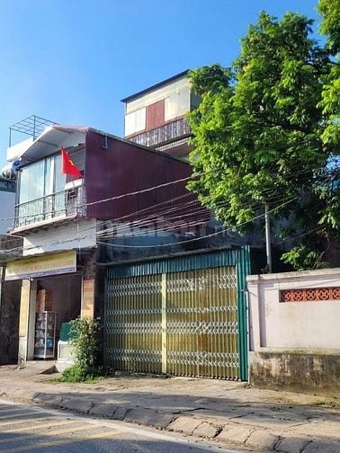 Cho thuê nhà tôn 150m2 mặt đường Thạch Bàn, Long Biên giá chỉ 12 triệu