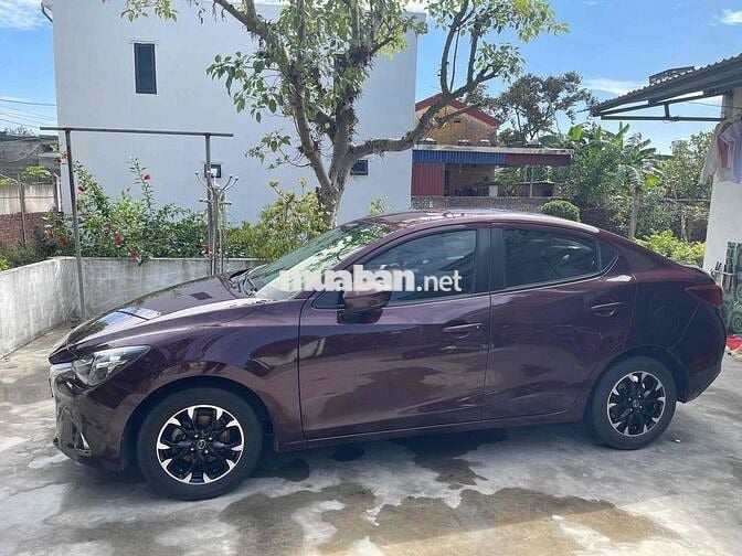 Gđ cần bán mazda2 2018