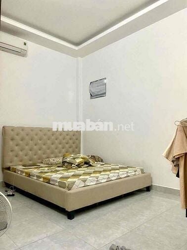 Nhà Lầu 880Triệu Cho Thuê 8 Triệu/tháng ngay Chợ Công Nhân Bình Chánh