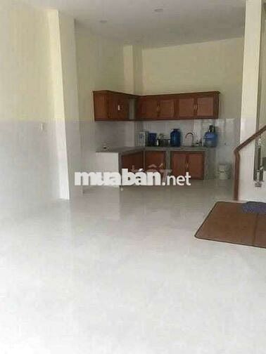 Nhà mới cho thuê 1 trệt 3 lầu, có 4pn,6wc. Hẻm xe hơi, không ngập nước