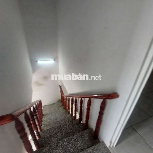 Nhà 4x8,2 tầng, có hh cho mg ,hẻm liên ấp 2-6 gần trường mn Việt Úc