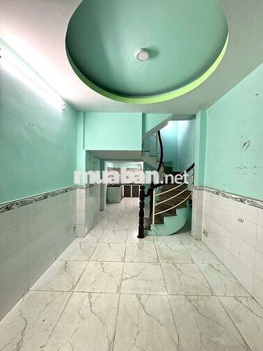 HIẾM NHỈNH 3tỷ.DT30m2.3TẦNG.5PN.3WC.SÁT LÊ VĂN QUỚI.BÌNH LONG