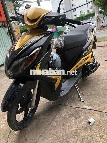 Yamaha Luvias Đen vàng