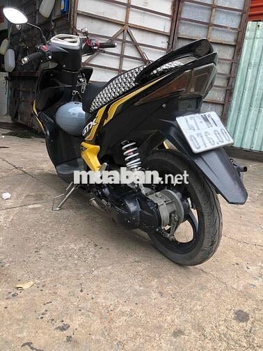 Yamaha Luvias Đen vàng