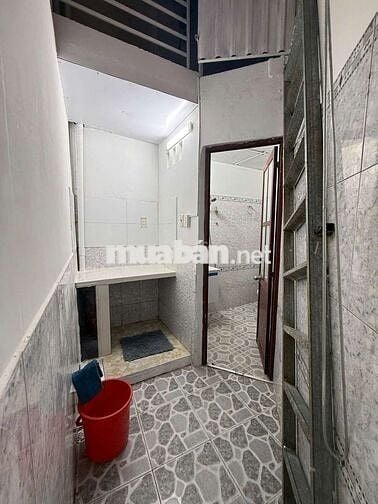 Nhà trung tâm quận 10 , thuận tiện đi làm , đi chơi v.v.v